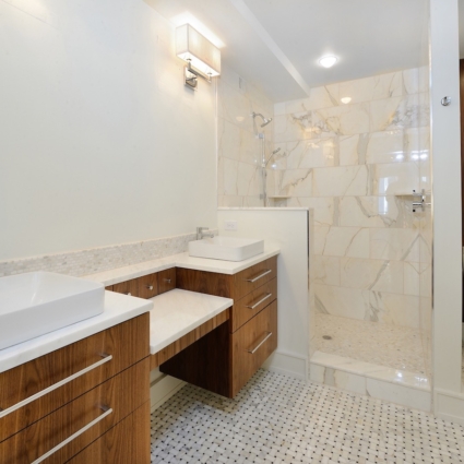 136 Park Avenue Bathroom